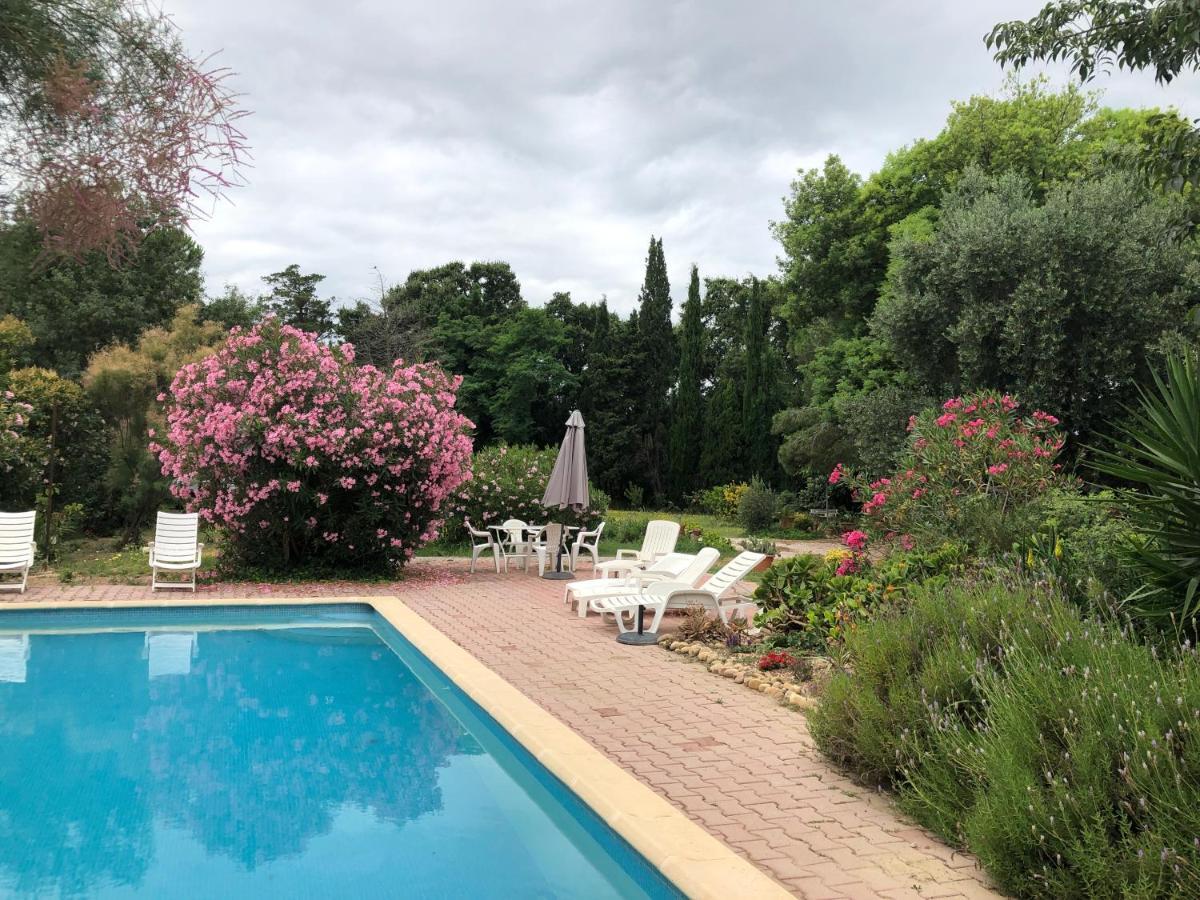 Duplex 130m2 Dans Un Mas Entoure De Vergers - Piscine *